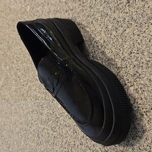 Sperry Highland Black Platform Loafers, Women’s Size 9